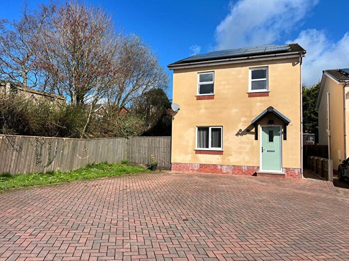 3 Bedroom Detached House For Sale In Ffordd Werdd, Gorslas, Llanelli, Carmarthenshire., SA14