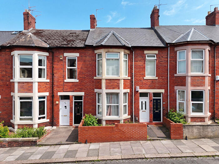 3 Bedroom Flat For Sale In Sandringham Road, Gosforth, Newcastle Upon Tyne, NE3