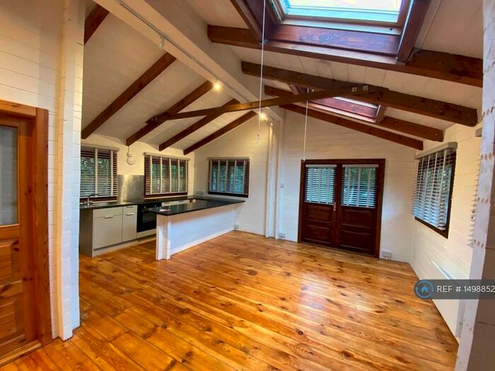 3 Bedroom Detached House To Rent In Gloucester Road, Thornbury, Bristol, BS35