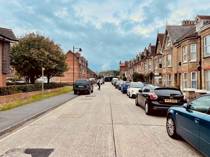 1 Bedroom Terraced House To Rent In Bayford Road, Littlehampton, BN17