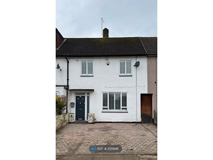 3 Bedroom Terraced House To Rent In The Avenue, St. Pauls Cray, Orpington, BR5