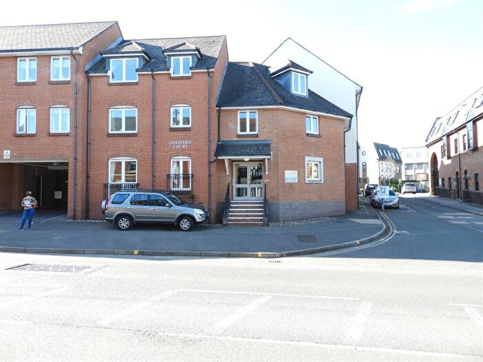 1 Bedroom Flat To Rent In Cricklade Street, Old Town, Swindon, SN1