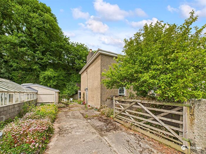 2 Bedroom Semi-Detached House For Sale In King George V Memorial Walk, Phillack, TR27