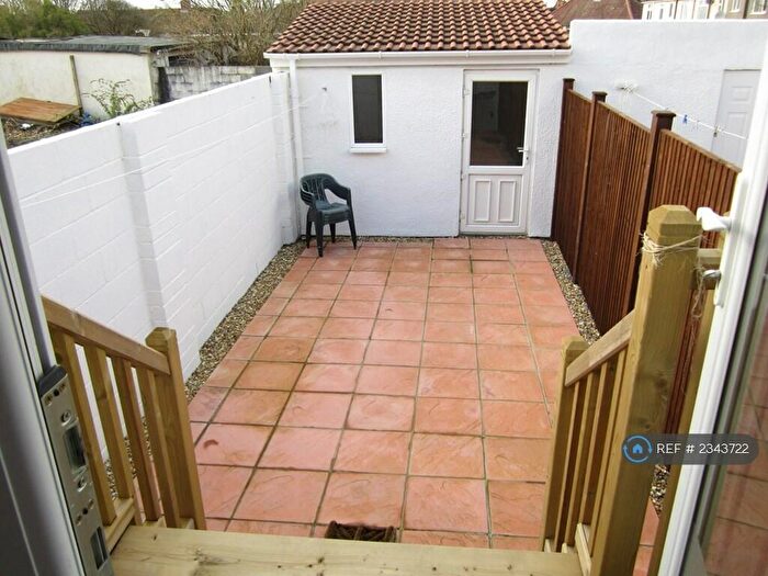1 Bedroom Flat To Rent In Southmead Road, Westbury-On-Trym, Bristol, BS10