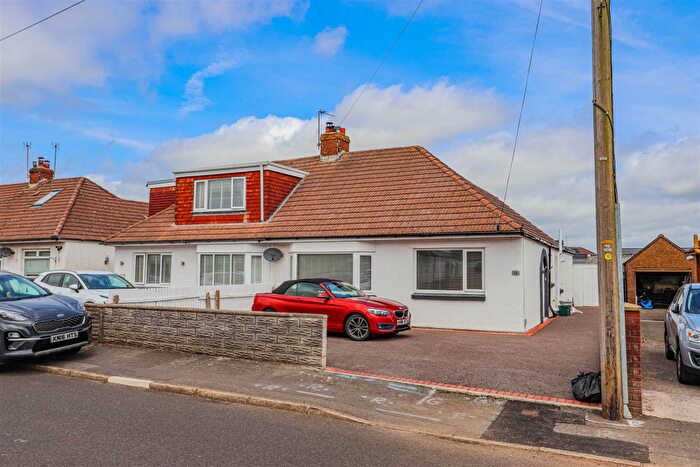 3 Bedroom Semi-Detached Bungalow For Sale In Morningside Walk, Barry, CF62
