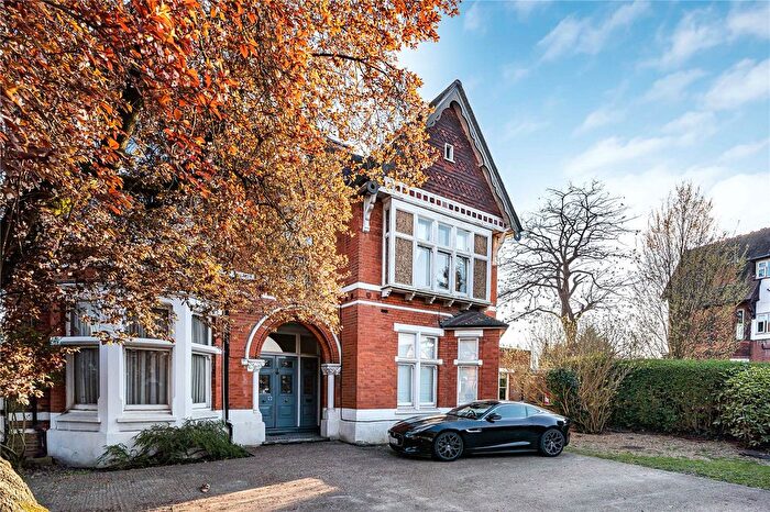 4 Bedroom Flat For Sale In Gordon Road, London, W5