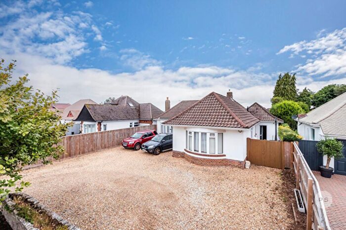 3 Bedroom Detached Bungalow For Sale In Dulsie Road, Talbot Woods, Bournemouth, BH3