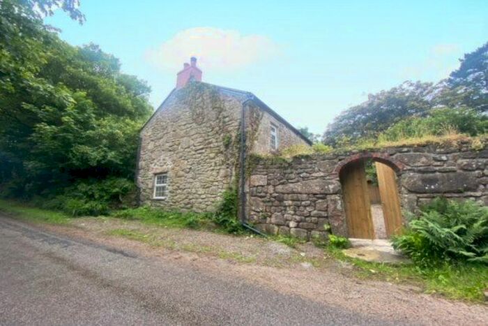 3 Bedroom Cottage To Rent In Grumbla, Penzance, TR20