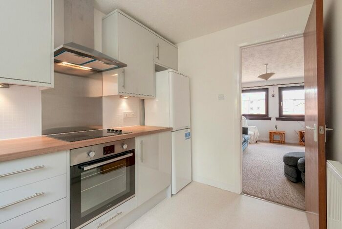 1 Bedroom Flat To Rent In West Winnelstrae, Inverleith, Edinburgh, EH5