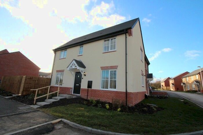 3 Bedroom Semi-Detached House To Rent In Crewe Illiam Morrey Close, Crewe, CW1