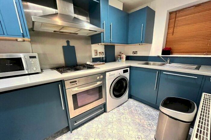 2 Bedroom Flat To Rent In Sheepcote Street, Birmingham, B16