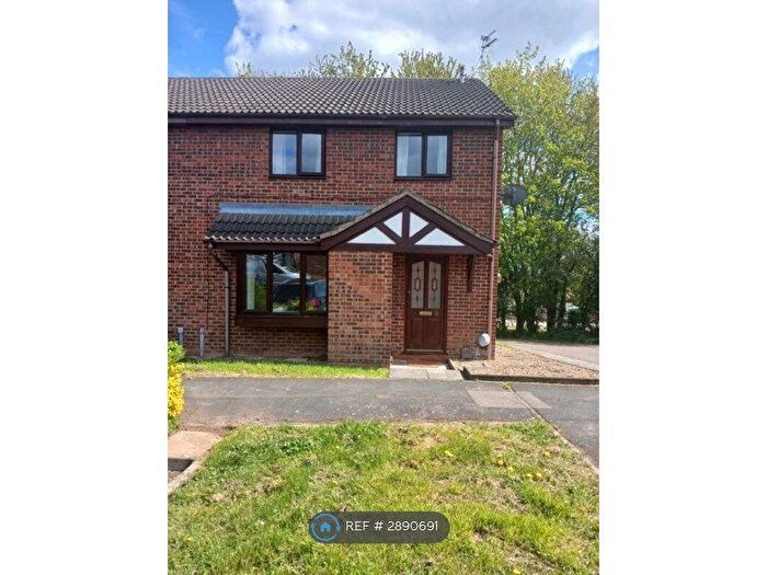 2 Bedroom Terraced House To Rent In Oaks Court, Leicester, LE19