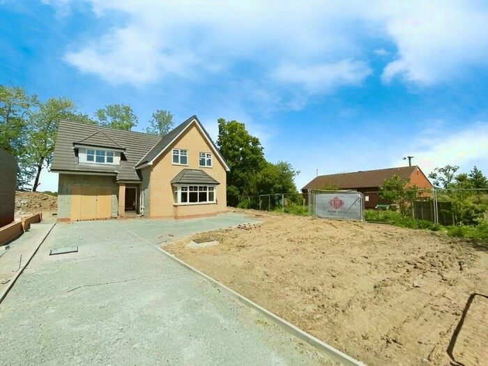 4 Bedroom Detached House For Sale In Raleigh Drive, Sproatley, Hull, East Yorkshire, HU11