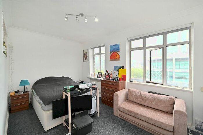 Studio To Rent In Warren Court, - Euston Road, Fitzrovia, London, NW1