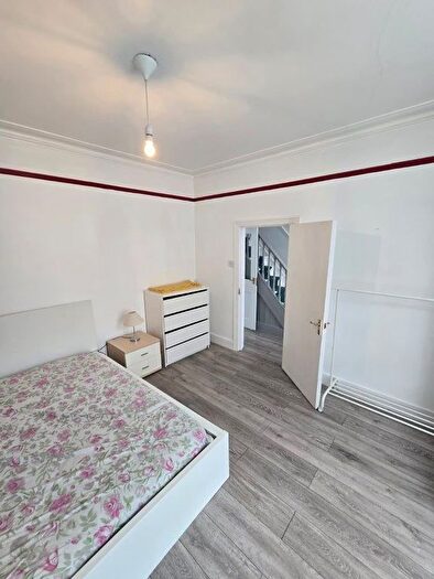 4 Bedroom Terraced House To Rent In Undine Street, London, SW17