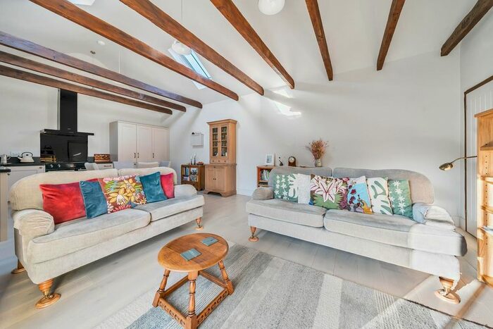 2 Bedroom Barn Conversion For Sale In Mullion, Helston, TR12