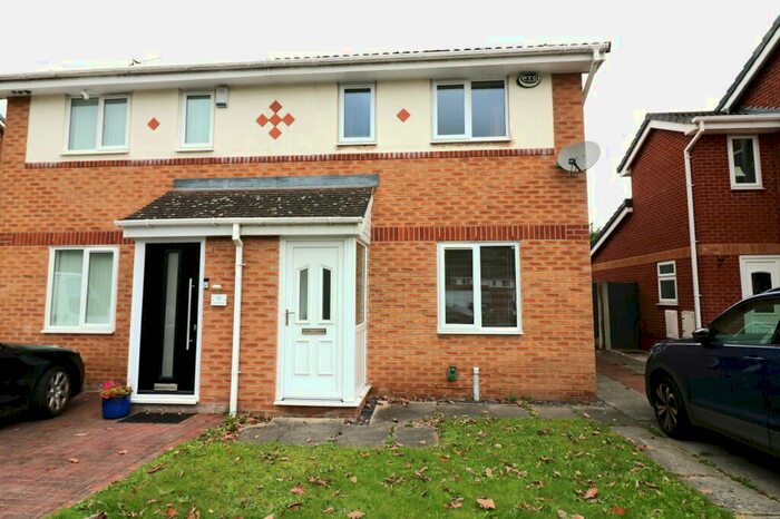 3 Bedroom House To Rent In Ellesmere Port, Ellesmere Port, CH65