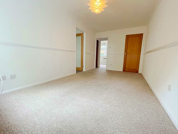 1 Bedroom Flat To Rent In Verwood, BH31