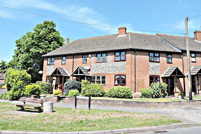 2 Bedroom House To Rent In Ragstones, Oakland Way, Flackwell Heath, HP10