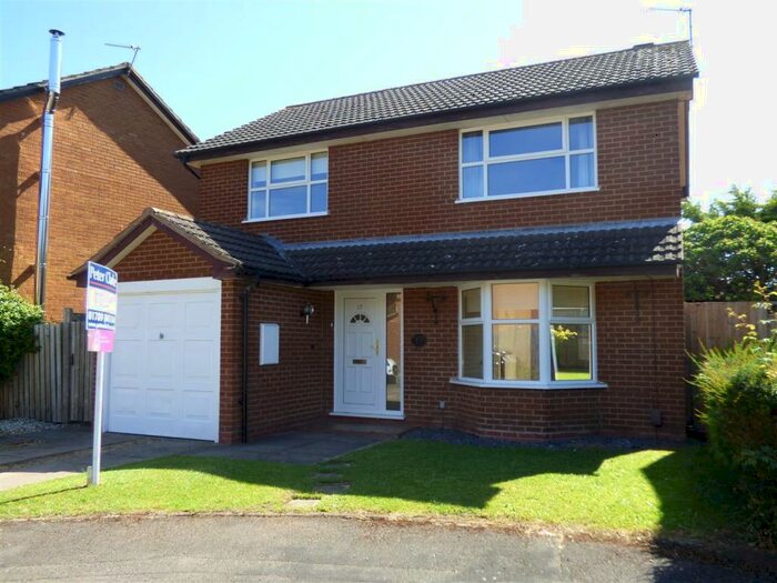 4 Bedroom Detached House To Rent In Hotchkiss Close, Wellesbourne, CV35