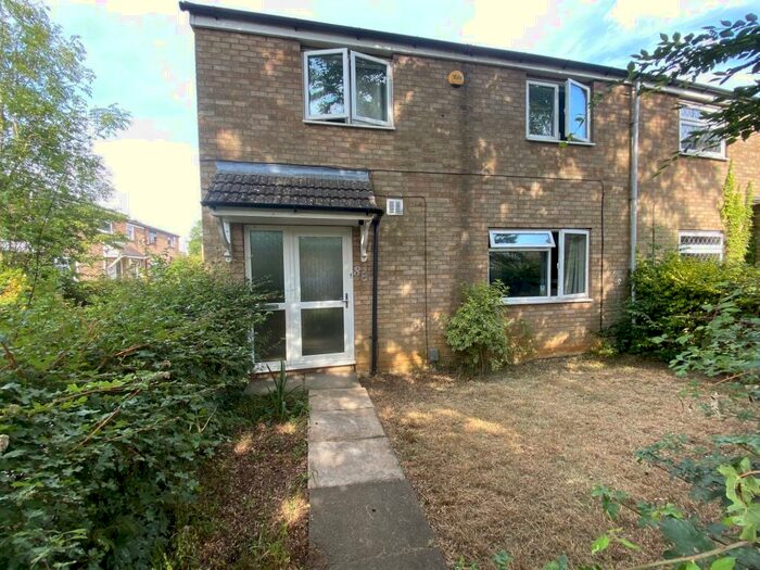 3 Bedroom House To Rent In Durham Road, SG1
