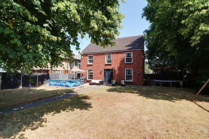 7 Bedroom Detached House For Sale In Ashby Road, Scunthorpe, DN16