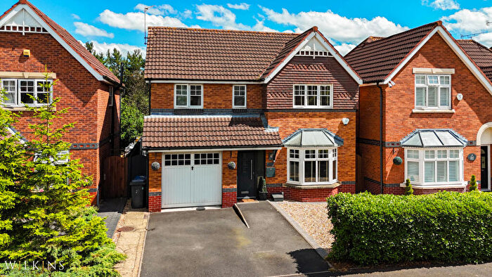 4 Bedroom Detached House For Sale In Ascot Drive, Dosthill, Tamworth, Staffordshire, B77