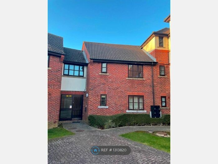 1 Bedroom Flat To Rent In Ashdown Place, Corby NN17