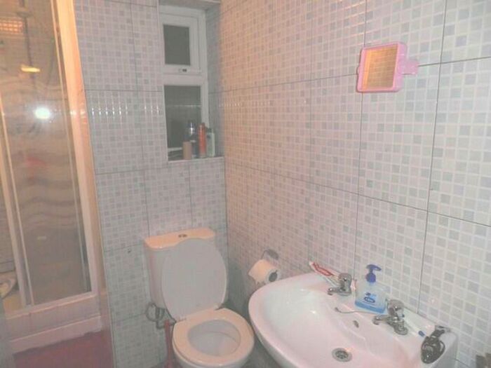 5 Bedroom House To Rent In Hubert Road, Birmingham, B29
