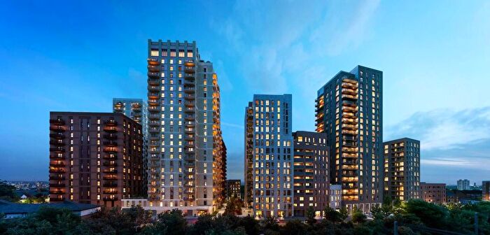 1 Bedroom Flat For Sale In Heartwood Boulevard, London, W3