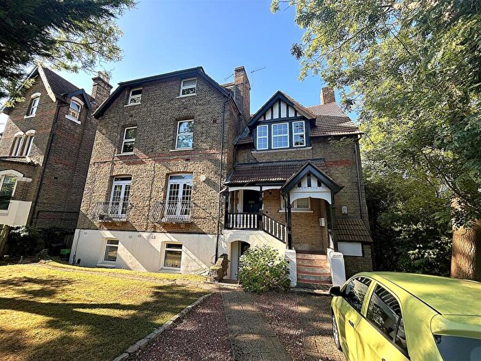 2 Bedroom Apartment For Sale In Widmore Road, Bromley, BR1