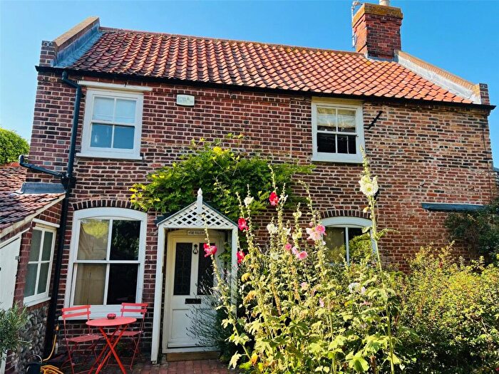 2 Bedroom Cottage For Sale In Wrights Yard, Cley, Holt, Norfolk, NR25