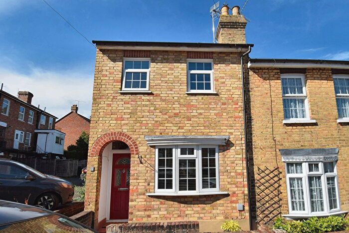 3 Bedroom Terraced House For Sale In Greatness Road, Sevenoaks, TN14