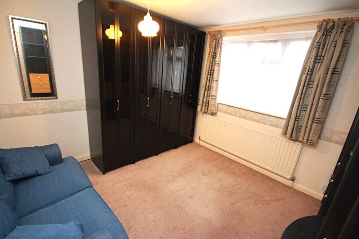 4 Bedroom End Of Terrace House To Rent In Gonville Crescent, Northolt, UB5