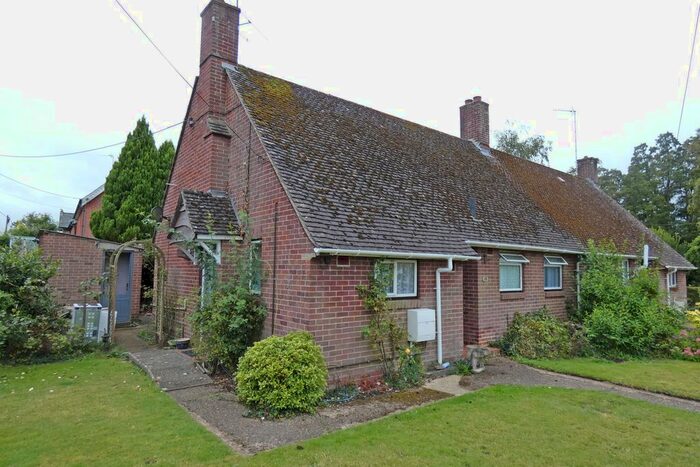 2 Bedroom Bungalow To Rent In Lower Bartons, Fordingbridge, SP6