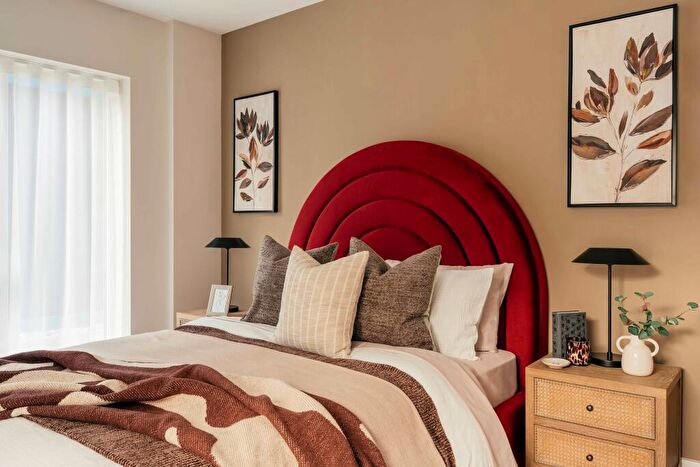 2 Bedroom Apartment For Sale In Marleigh Park, Cambridge, CB5