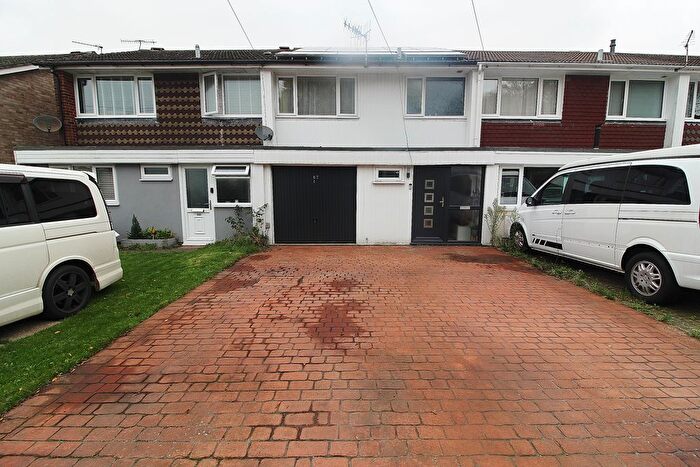 3 Bedroom Terraced House For Sale In Kennedy Close, Purbrook, Waterlooville, PO7