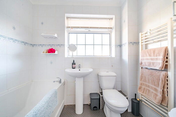 2 Bedroom Semi-Detached Bungalow For Sale In Brazwick Avenue, Bognor Regis, PO21