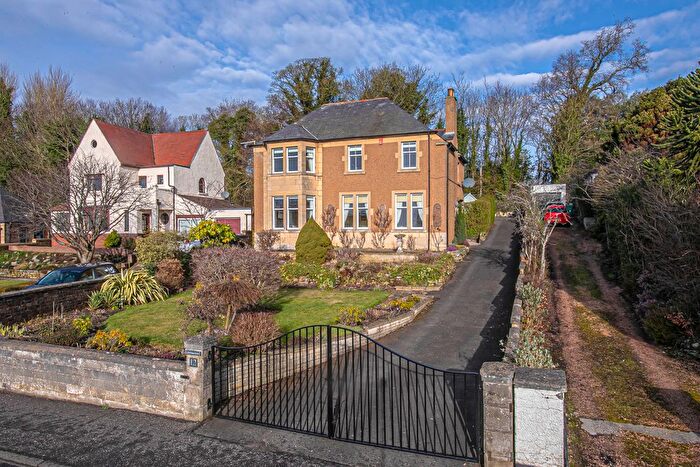 4 Bedroom Detached House For Sale In Dunfermline Road, Limekilns, KY11