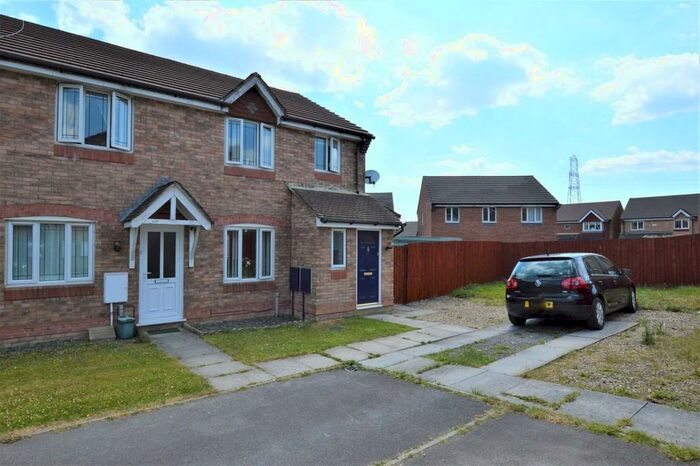 3 Bedroom End Of Terrace House To Rent In Clos Cae Mawr, Bryn Siriol, CF82