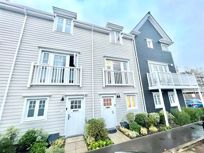 4 Bedroom House To Rent In Sunapee Road, Reading, Berkshire, RG2