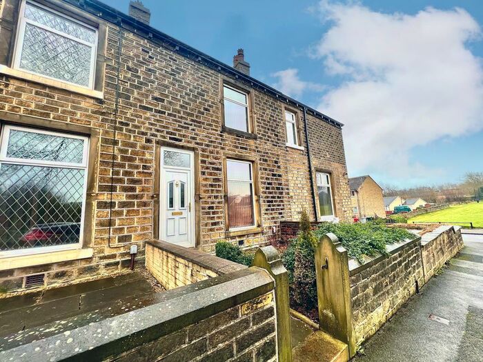 2 Bedroom Property To Rent In Eldon Road, Marsh, Huddersfield, HD1