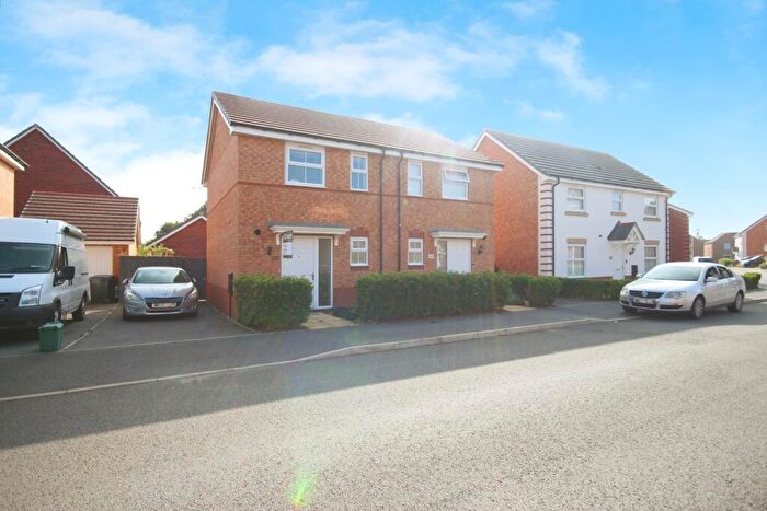 2 Bedroom Semi-Detached House For Sale In Bremridge Close, Barford, Warwick, CV35