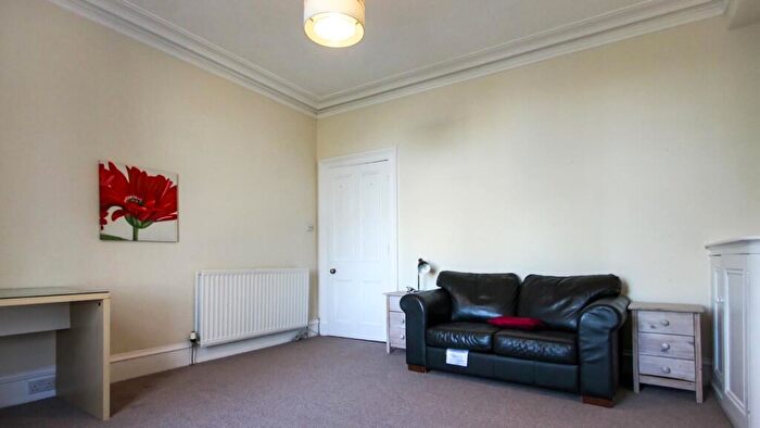 1 Bedroom Flat For Sale In First Floor Left University Road, Aberdeen, AB24