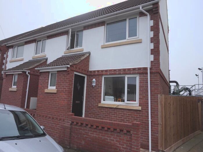 3 Bedroom Semi-Detached House To Rent In Alderson Road, Great Yarmouth, Norfolk, NR30
