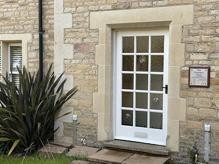 1 Bedroom Flat To Rent In High Street, Market Deeping, Peterborough, PE6