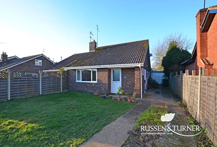 3 Bedroom Semi-Detached Bungalow For Sale In Nursery Way, Grimston, King's Lynn, PE32