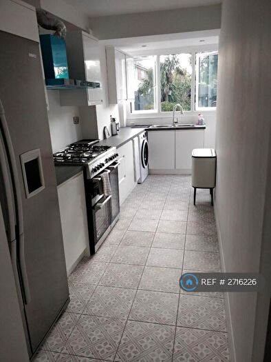 2 Bedroom Terraced House To Rent In Standfield Road, London, RM10