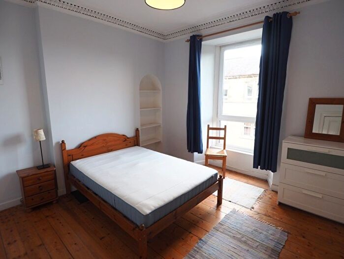 1 Bedroom Flat To Rent In West Montgomery Place, Edinburgh, EH7