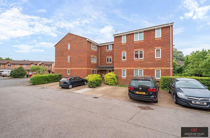 1 Bedroom Flat To Rent In Walpole Road, Slough, SL1